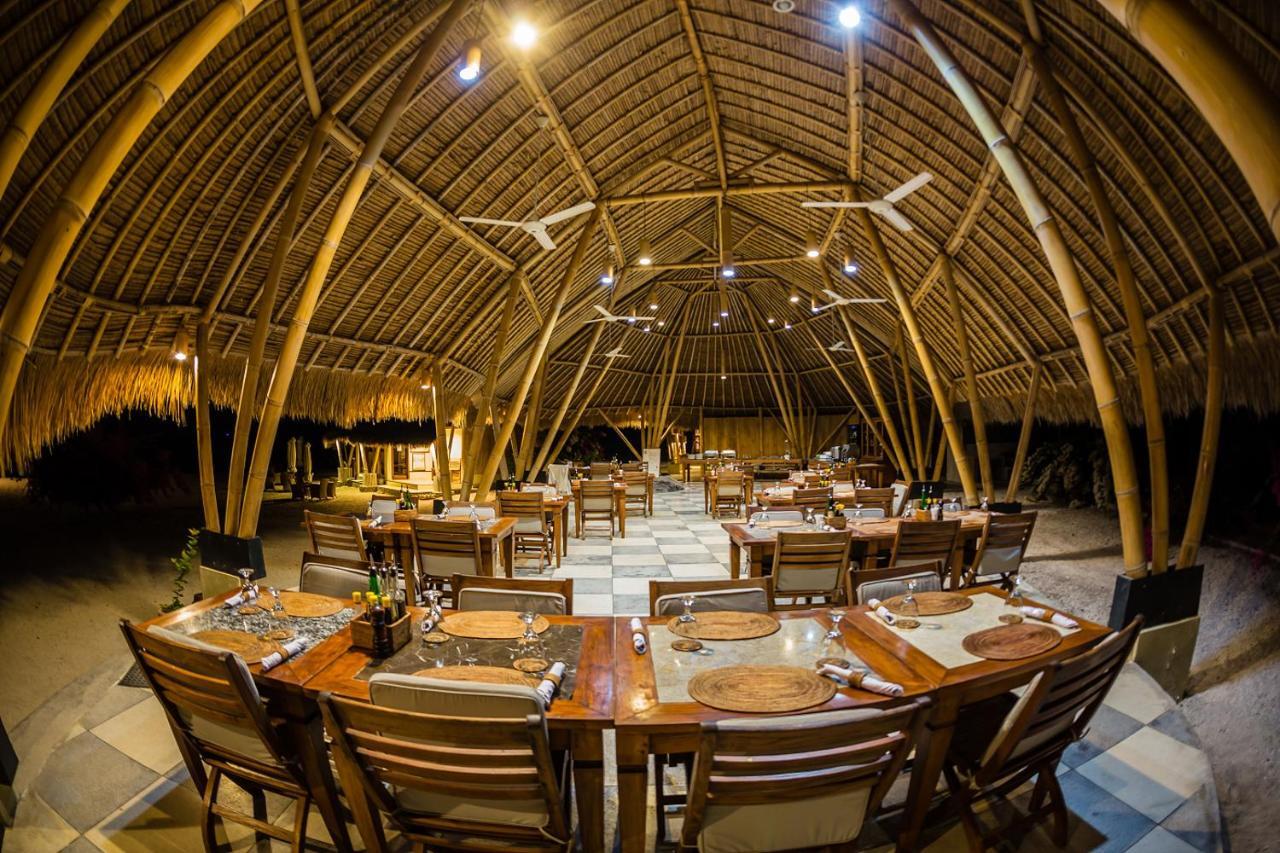 Komodo Resort Sebayur Экстерьер фото